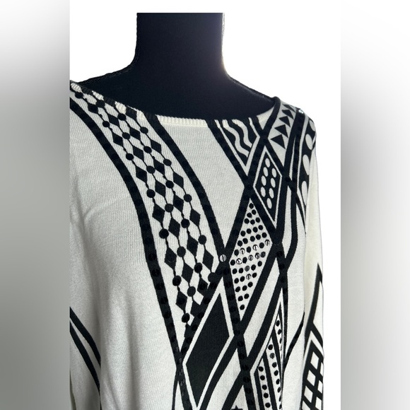 🔥BOB MACKIE SWEATER! DESIGNER SWEATER WITH A HINT OF SEQUINS 🔥🔥🔥🔥 - Picture 5 of 9